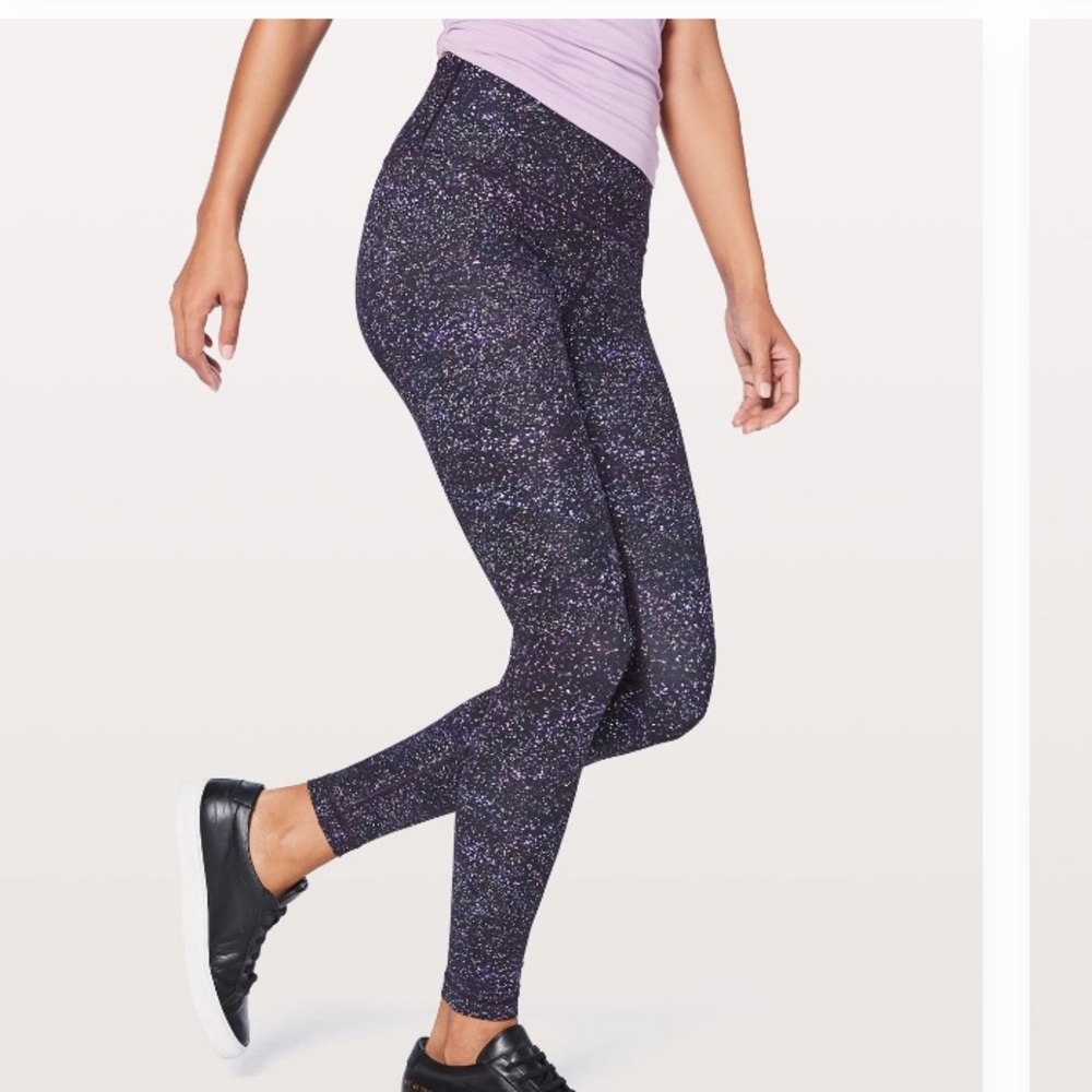 Lululemon wunder under